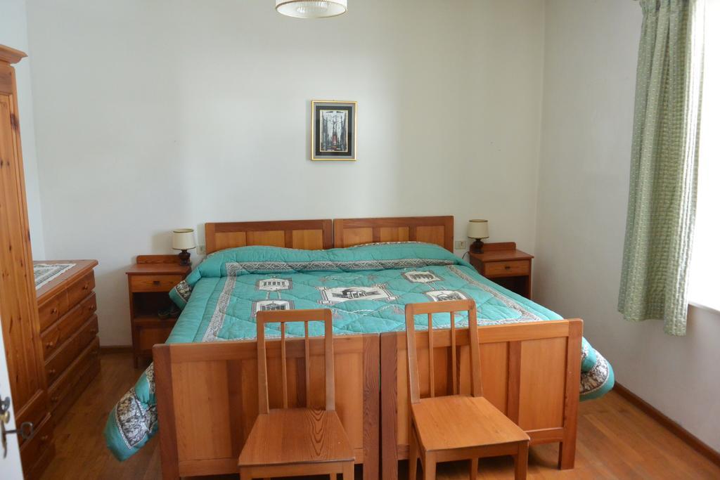 Villa Ronco - Stayincortina Cortina d'Ampezzo Kamer foto